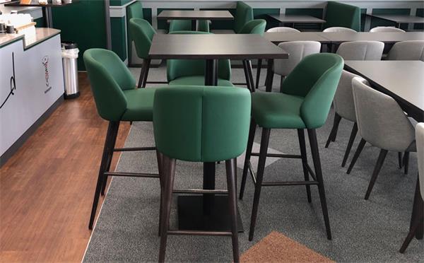 酒吧桌（zhuō）椅（yǐ）