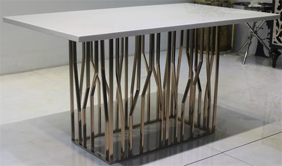 大理石酒（jiǔ）吧桌子