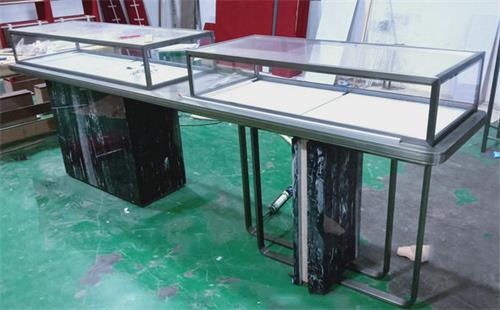 不鏽鋼玻璃珠寶展示（shì）櫃台