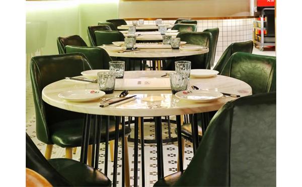 港式餐廳實木桌椅（yǐ）