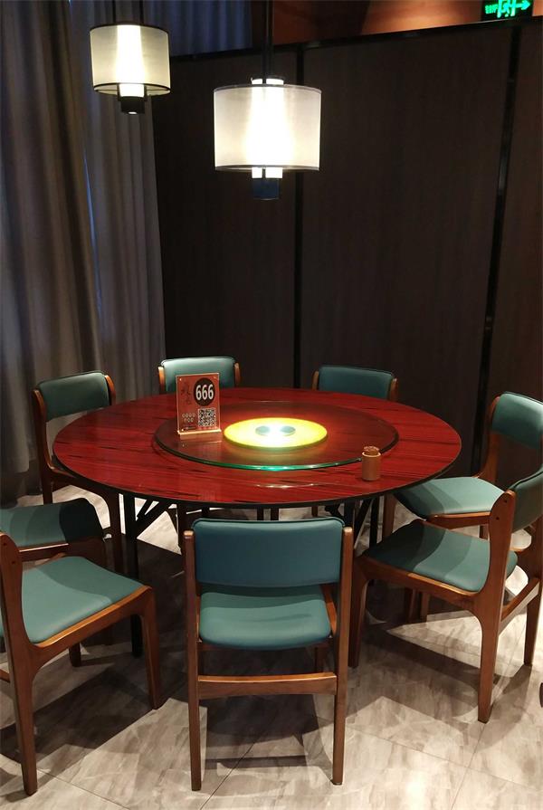 餐廳包廂（xiāng）桌椅