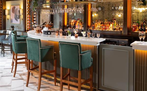 酒（jiǔ）吧家具