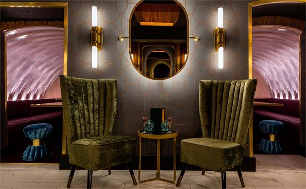 酒（jiǔ）吧桌椅沙發