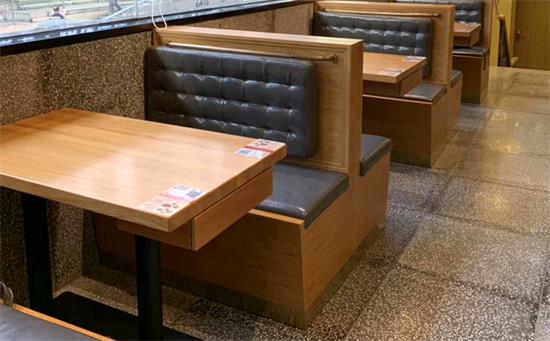 餐飲桌（zhuō）椅