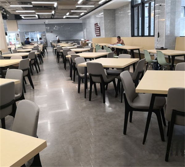 2022新款單位（wèi）食堂桌（zhuō）椅