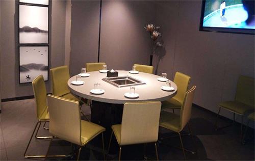 禦府撈成都火鍋（guō）（汕（shàn）頭店）圓桌