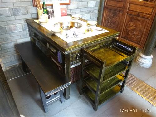 大龍曲火（huǒ）鍋桌（長條（tiáo）桌）