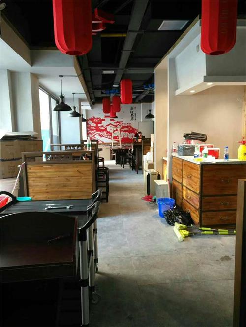贛州麻辣英雄店（diàn）安裝現場
