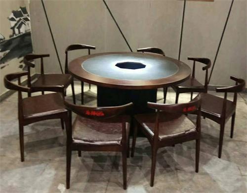 麻辣風雲重慶（qìng）老火鍋（guō）中山店餐桌（zhuō）椅