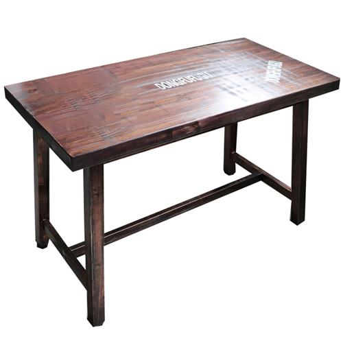 實木古銅色工業複（fù）古餐桌_厚（hòu）重鐵管桌腳銅釘貼破包邊（biān）餐桌