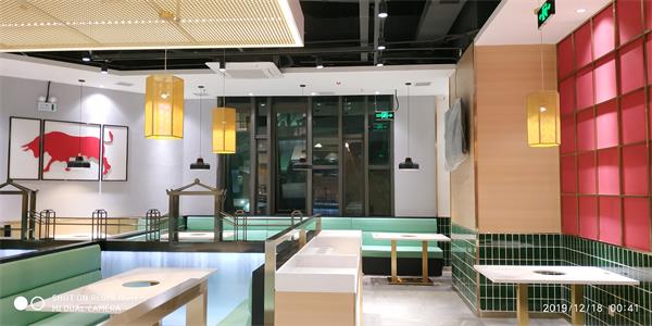 八合裏海記火鍋桌椅